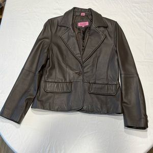 Brown Leather Ladies jacket. Excelled Collection size Medium